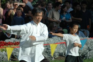 Tai_Chi_Young_and_Old photo by Peter Harrison